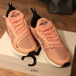 Woman’s Air Max 270